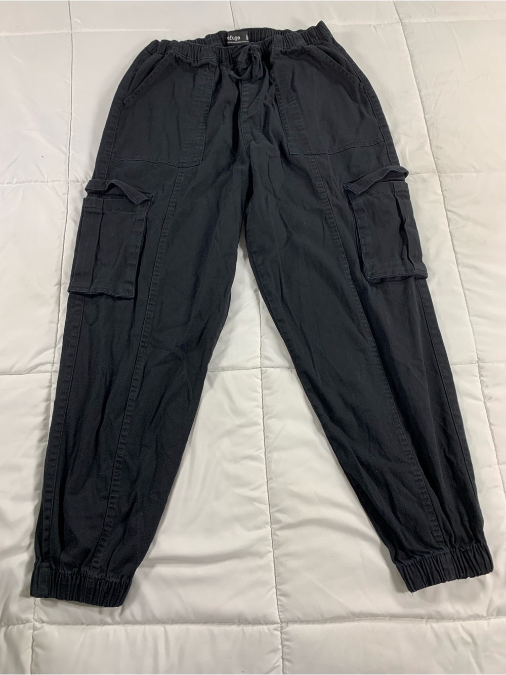 Preloved refuge pants size M